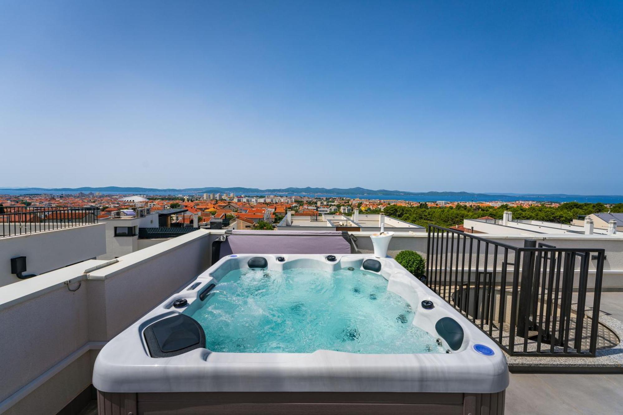 Luxury Penthouse Aria *
